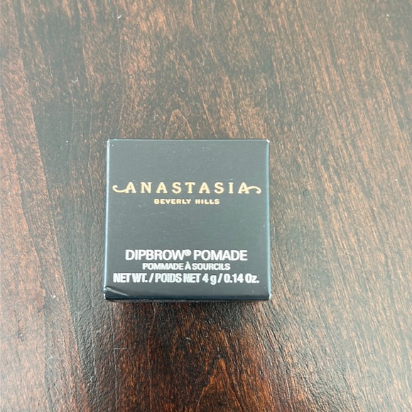Anastasia Beverly Hills Other - Anastasia Beverly Hills Dipbrow Pomade